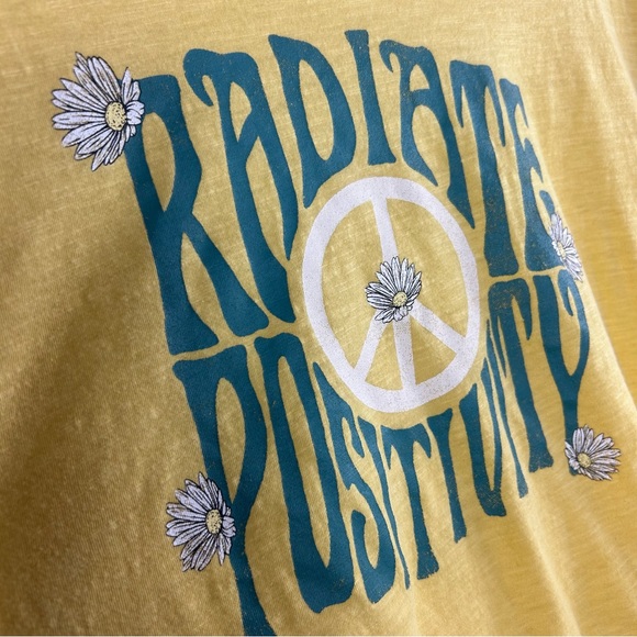 Wildfox Radiate Positivity T-Shirt Size XL - Picture 10 of 13